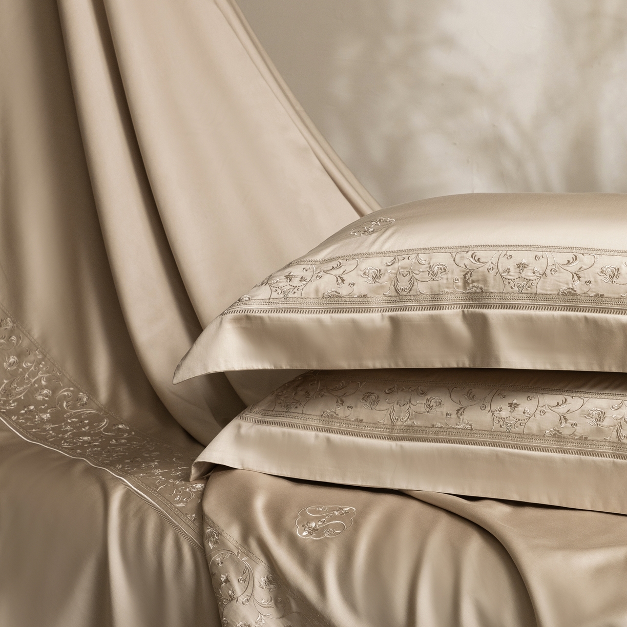 91家纺网 家纺一手货源 找家纺 涞澳家纺 2026新款东帝兴岚雾天丝棉四件套-春风漫舞 春风漫舞-乳褐