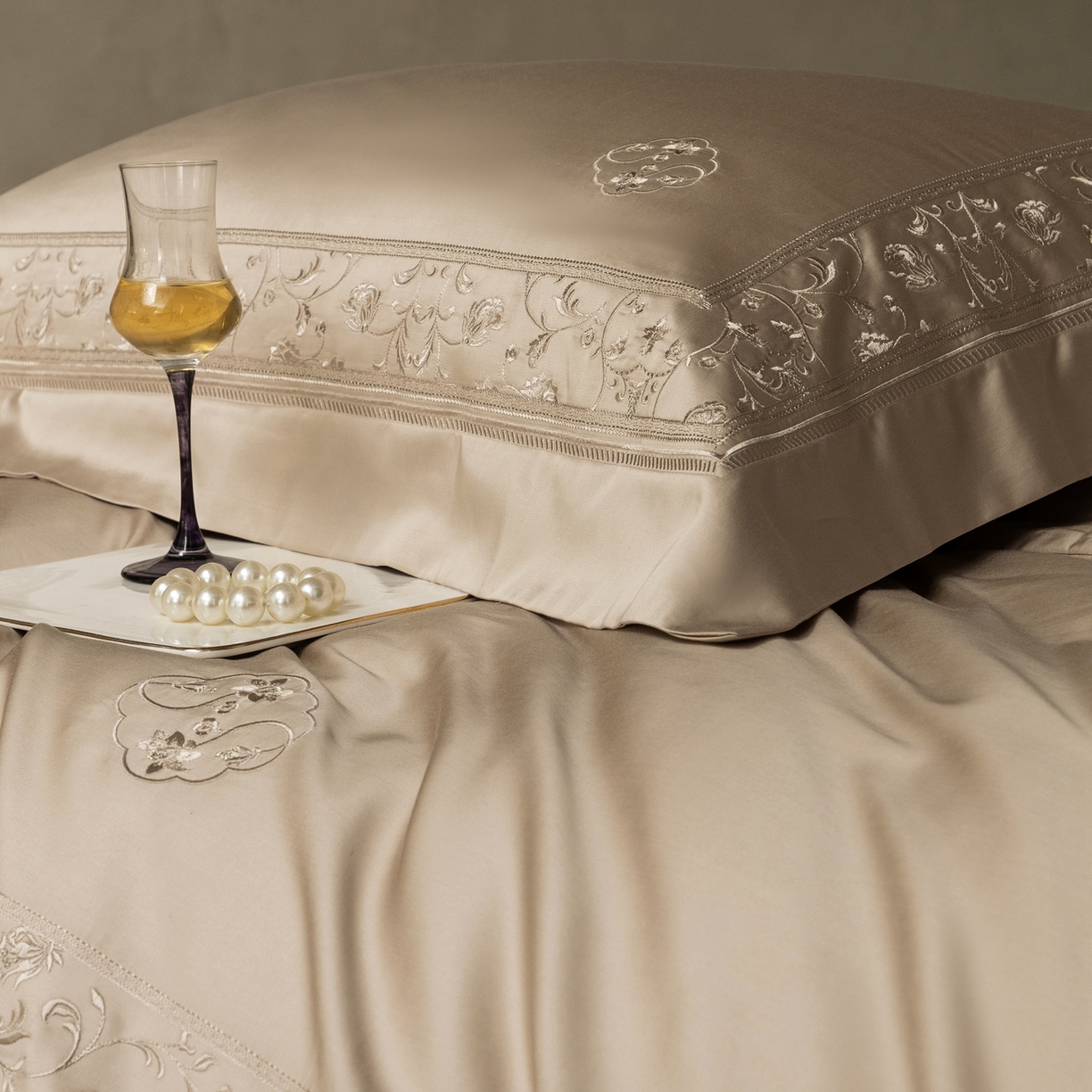 91家纺网 家纺一手货源 找家纺 涞澳家纺 2026新款东帝兴岚雾天丝棉四件套-春风漫舞 春风漫舞-乳褐