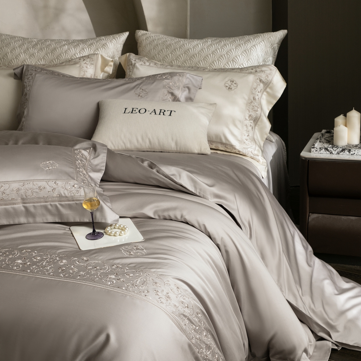 91家纺网 家纺一手货源 找家纺 涞澳家纺 2026新款东帝兴岚雾天丝棉四件套-春风漫舞 春风漫舞-灰