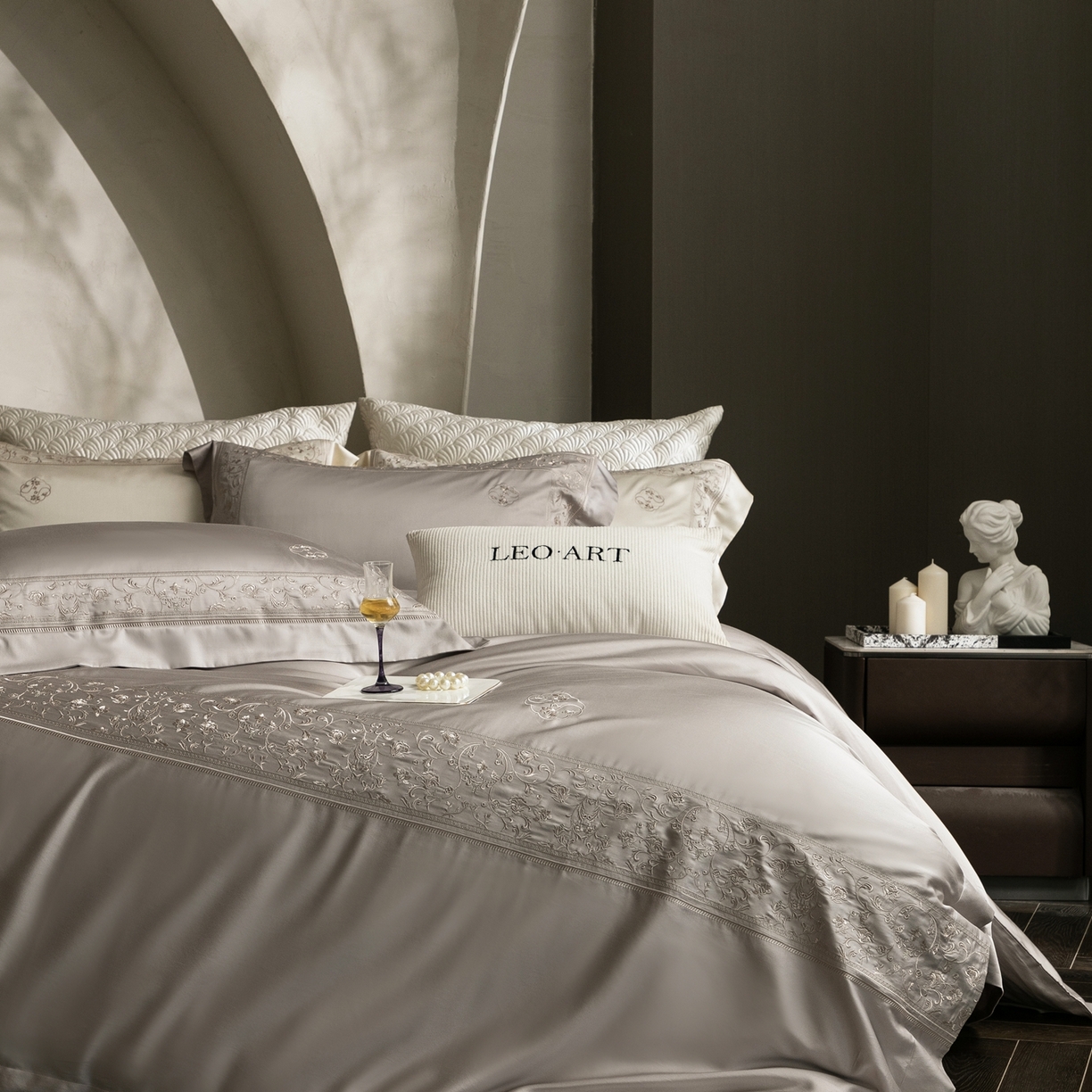 91家纺网 家纺一手货源 找家纺 涞澳家纺 2026新款东帝兴岚雾天丝棉四件套-春风漫舞 春风漫舞-灰