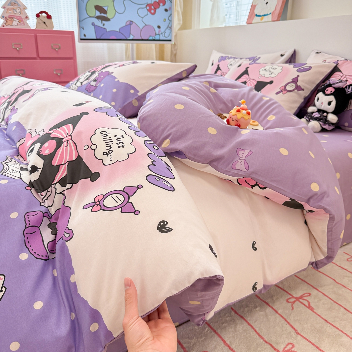 91家纺网 家纺一手货源 找家纺 简宜家居（朝初家纺） 2026新款40支100%纯棉全棉13070斜纹四件套-三丽鸥卡通系列 库洛米紫