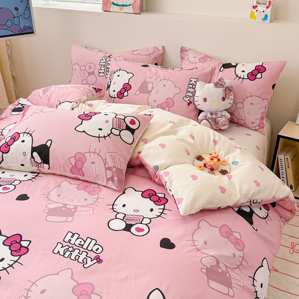 91家纺网 家纺一手货源 找家纺 简宜家居（朝初家纺） 2026新款40支100%纯棉全棉13070斜纹四件套-三丽鸥卡通系列 kitty 粉