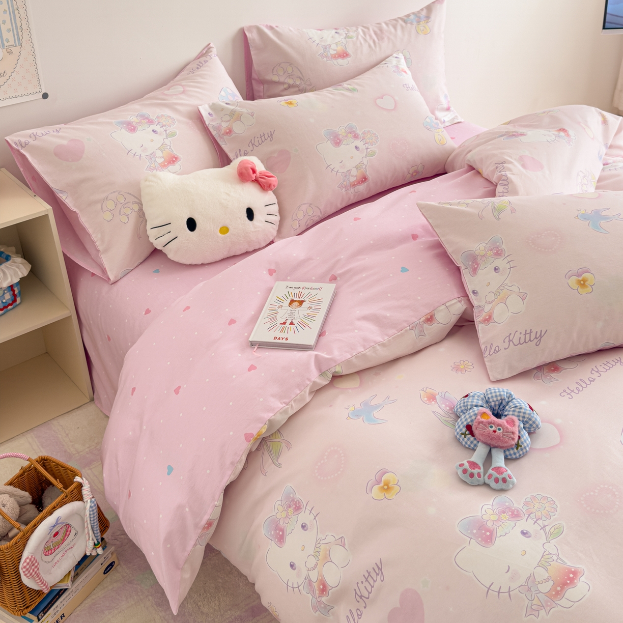 91家纺网 家纺一手货源 找家纺 简宜家居（朝初家纺） 2026新款40支100%纯棉全棉13070斜纹四件套-三丽鸥卡通系列 甜心kitty 粉