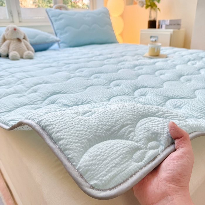 91家纺网 家纺一手货源 找家纺 （总）麒东家纺 2026新款春夏泡泡纱夹棉床垫系列