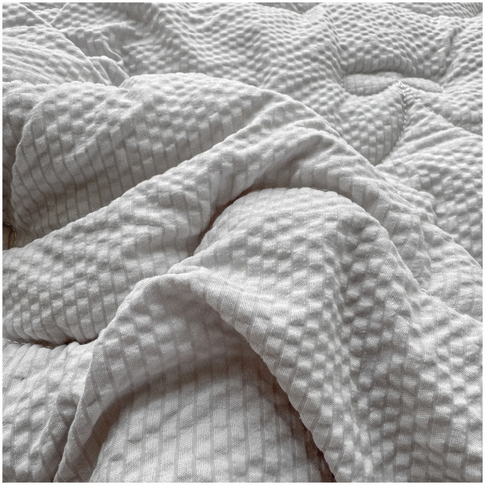 91家纺网 家纺一手货源 找家纺 麒东家纺 2026新款春夏泡泡纱夹棉床垫系列 浅灰