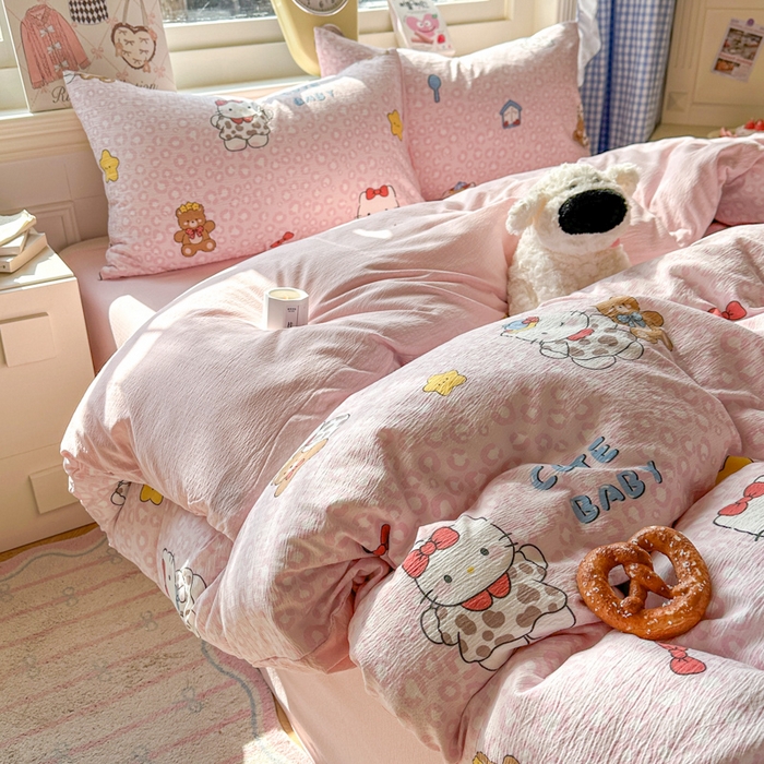 91家纺网 家纺一手货源 找家纺 柒月家居 2026新款云感皱皱纱小清新木棉四件套 哈喽猫咪-粉