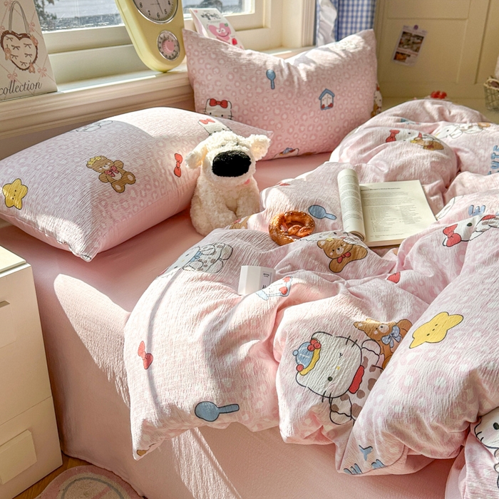 91家纺网 家纺一手货源 找家纺 柒月家居 2026新款云感皱皱纱小清新木棉四件套 哈喽猫咪-粉