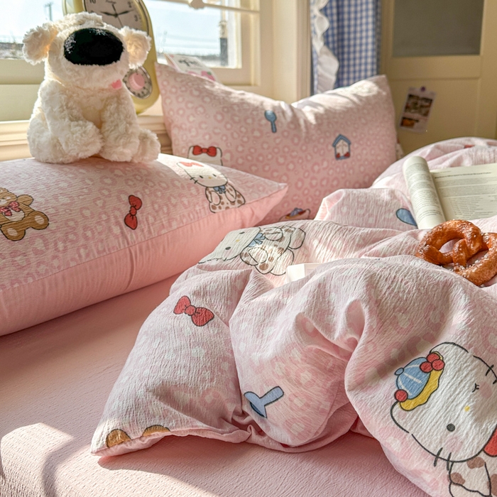 91家纺网 家纺一手货源 找家纺 柒月家居 2026新款云感皱皱纱小清新木棉四件套 哈喽猫咪-粉