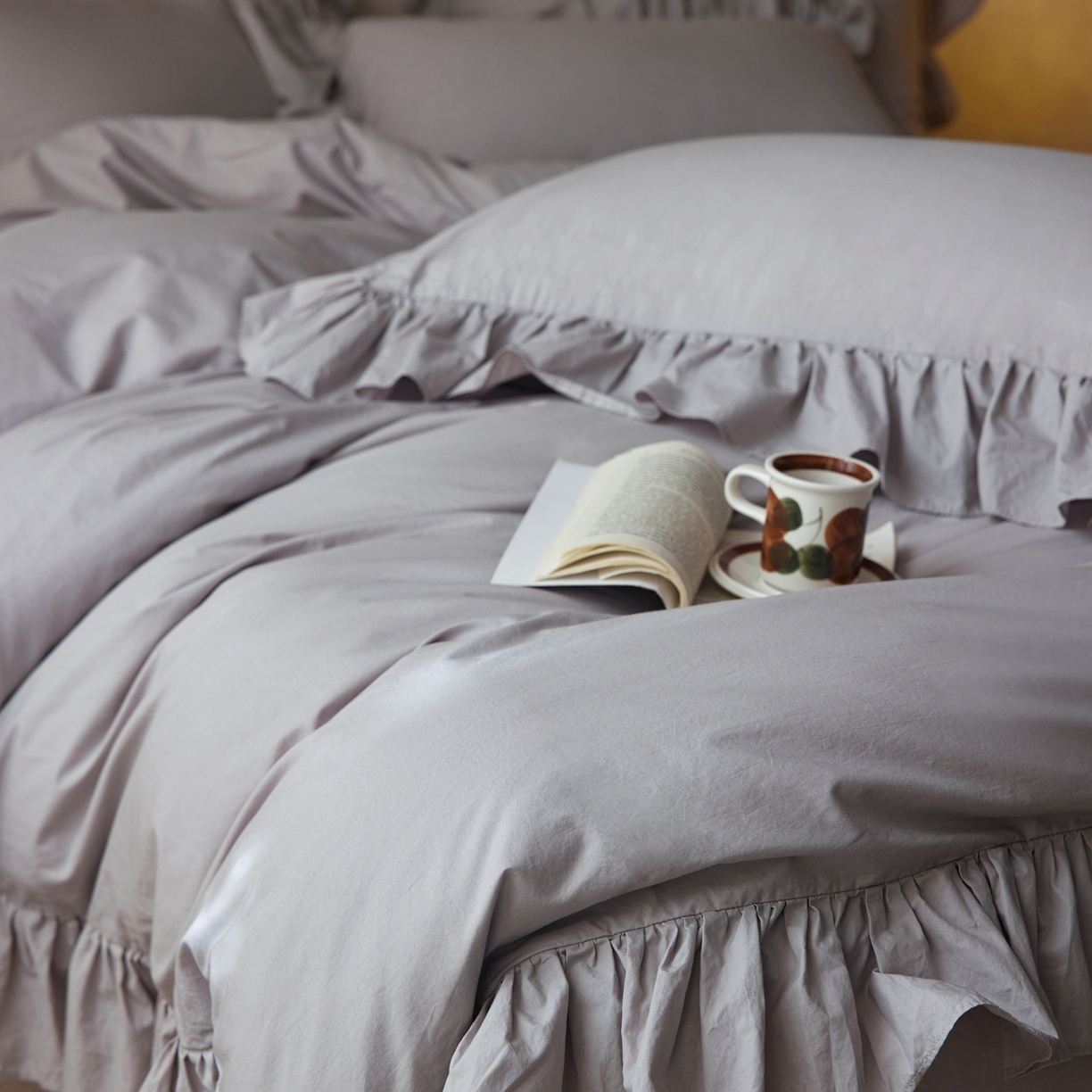 91家纺网 家纺一手货源 找家纺 涞澳家纺 2026新款全棉纯棉水洗棉纯色花边款四件套-珠若 珠若-浅灰