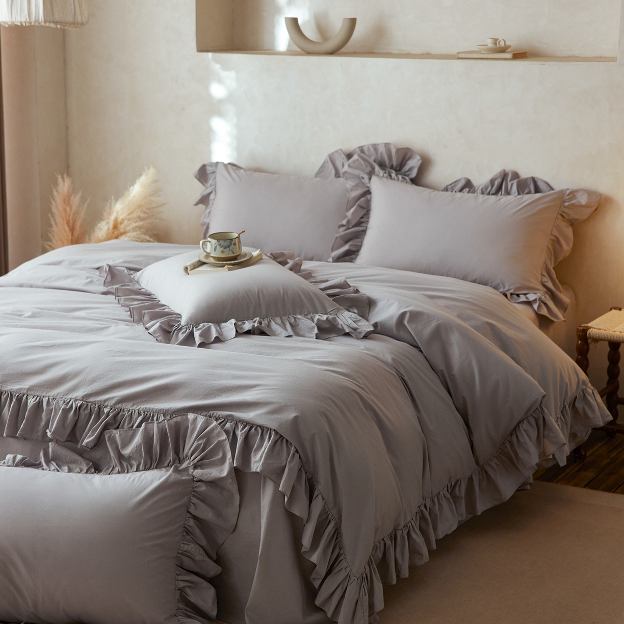 91家纺网 家纺一手货源 找家纺 涞澳家纺 2026新款全棉纯棉水洗棉纯色花边款四件套-珠若 珠若-浅灰