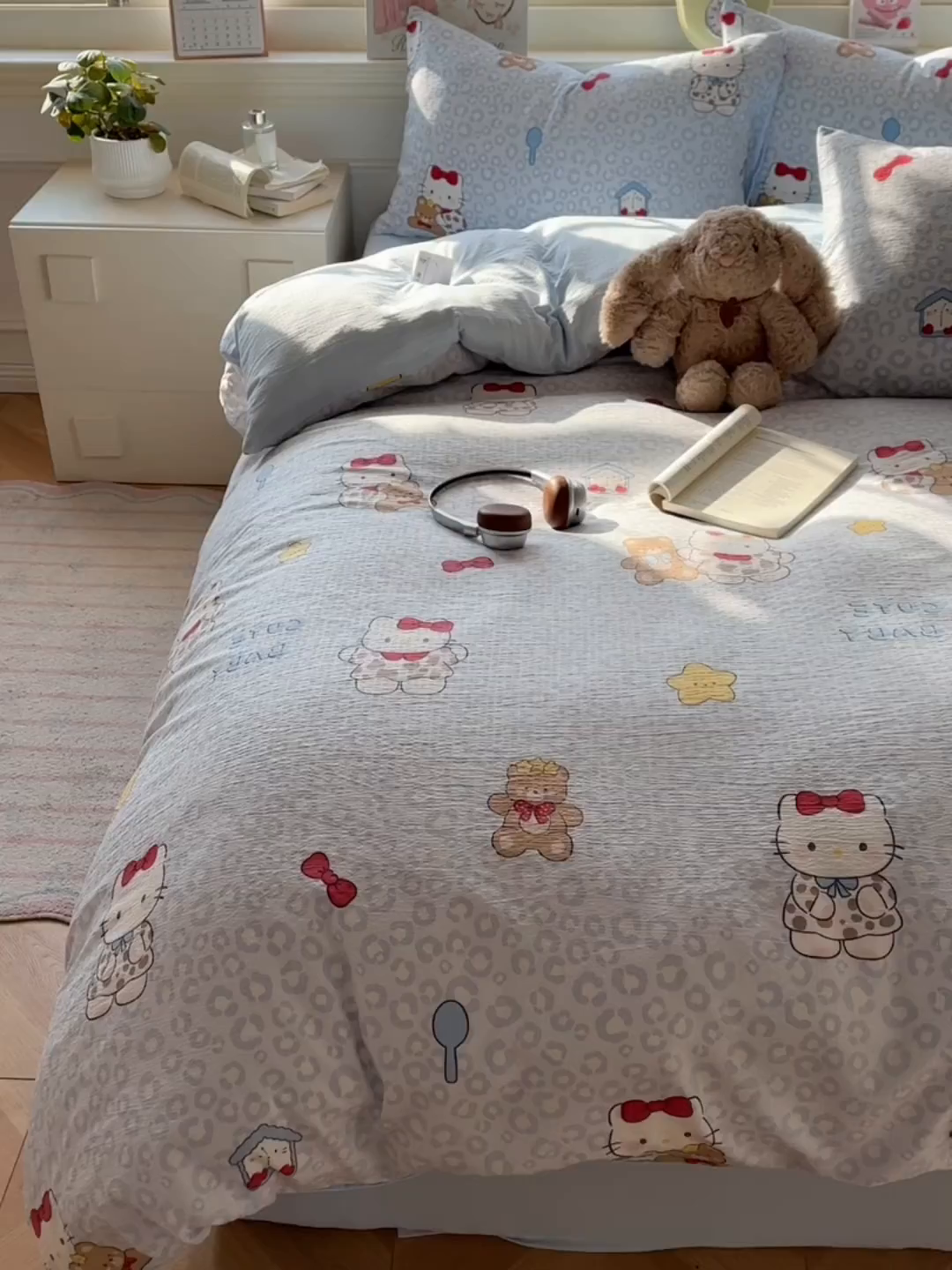 91家纺网 家纺一手货源 找家纺 柒月家居 2026新款云感皱皱纱小清新木棉四件套 哈喽猫咪-蓝