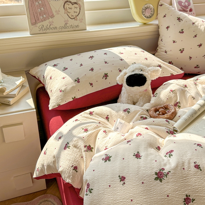 91家纺网 家纺一手货源 找家纺 柒月家居 2026新款云感皱皱纱小清新木棉四件套 玫瑰园