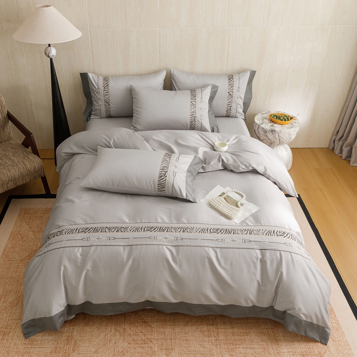 91家纺网 家纺一手货源 找家纺 艾莱家纺 2026新款A类长绒棉纯棉刺绣四件套-奢意 奢意-紫灰