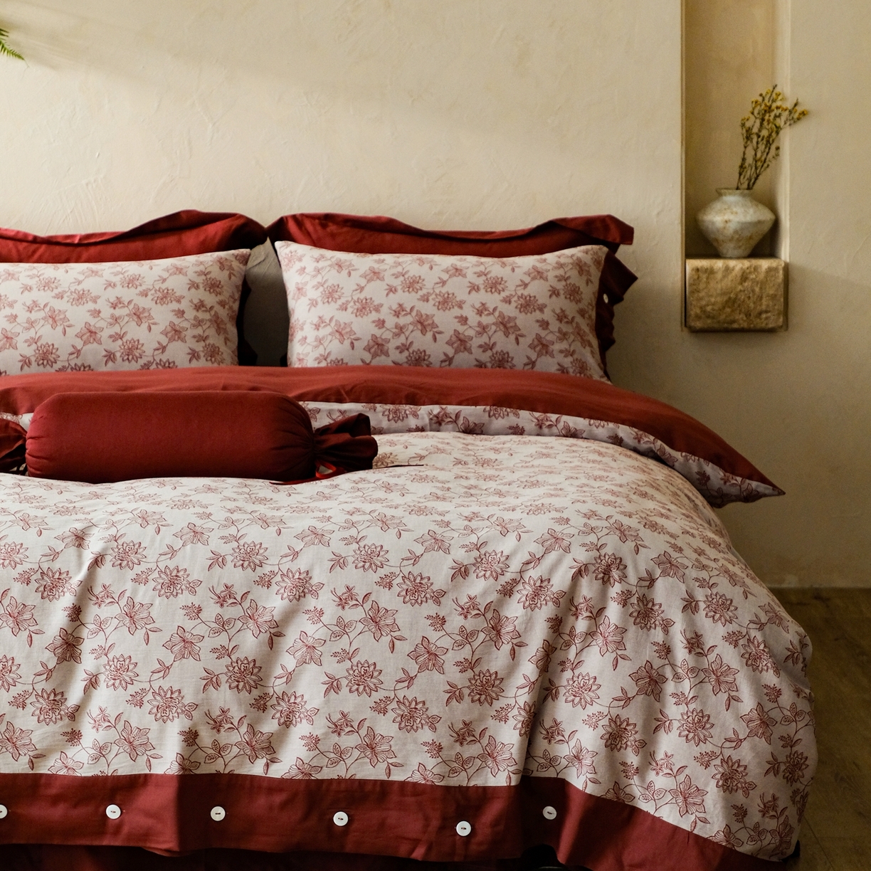 91家纺网 家纺一手货源 找家纺 涞澳家纺 2026新款全棉纯棉色织提花（婚庆）四件套 绯花简语