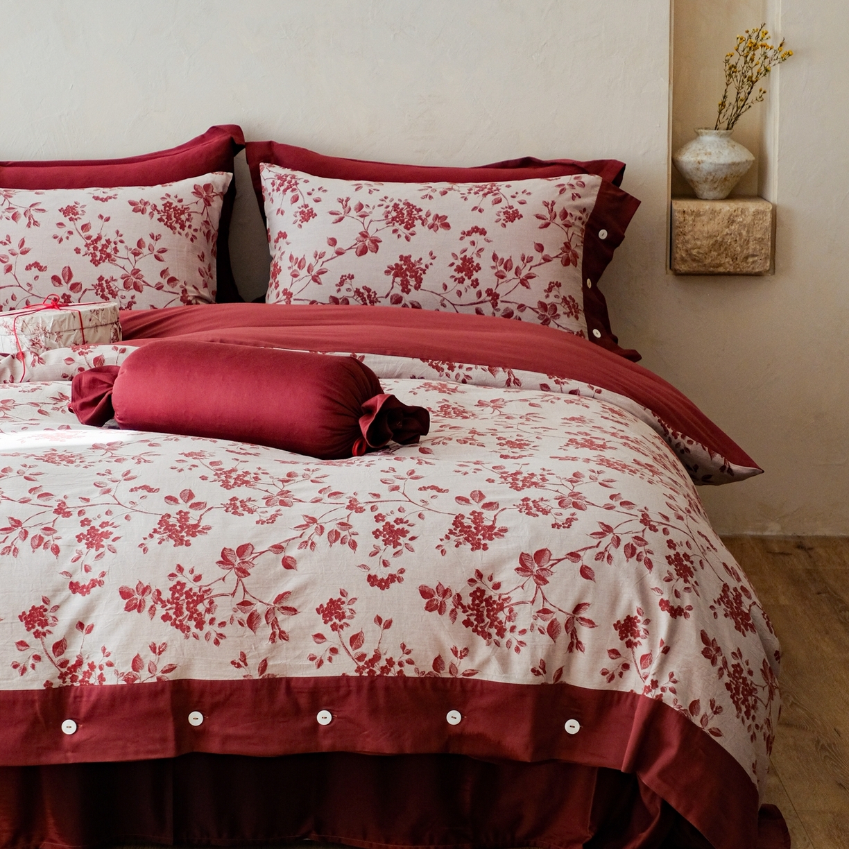 91家纺网 家纺一手货源 找家纺 涞澳家纺 2026新款全棉纯棉色织提花（婚庆）四件套 朱砂暖眠