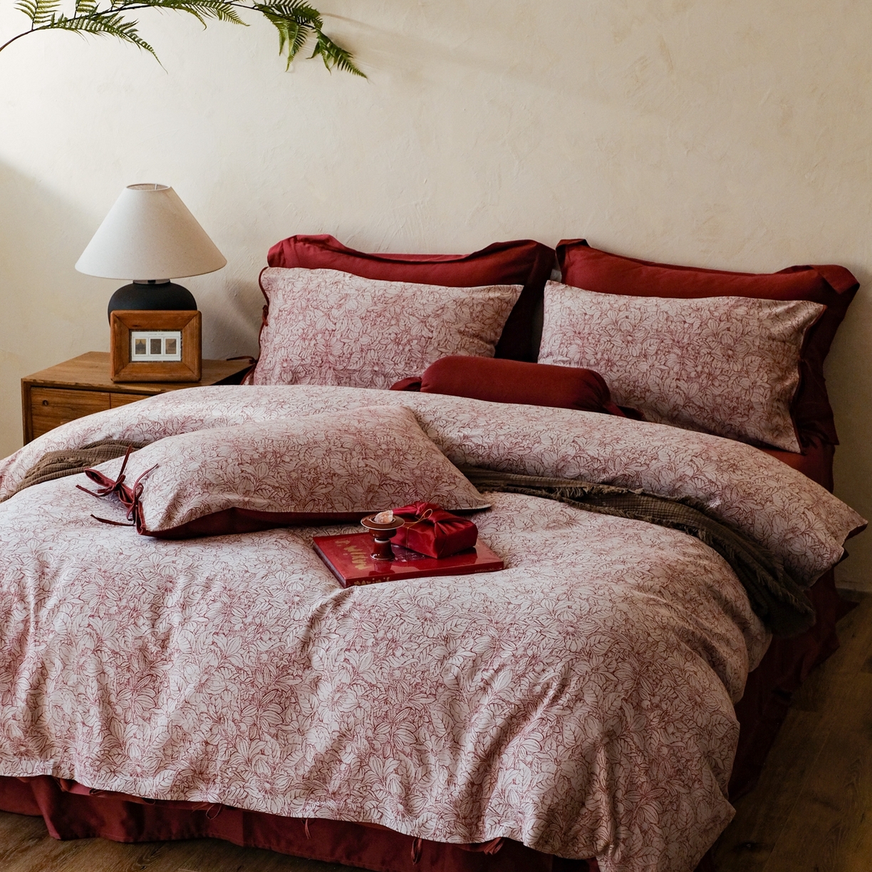 91家纺网 家纺一手货源 找家纺 涞澳家纺 2026新款全棉纯棉色织提花（婚庆）四件套 吉庆红韵