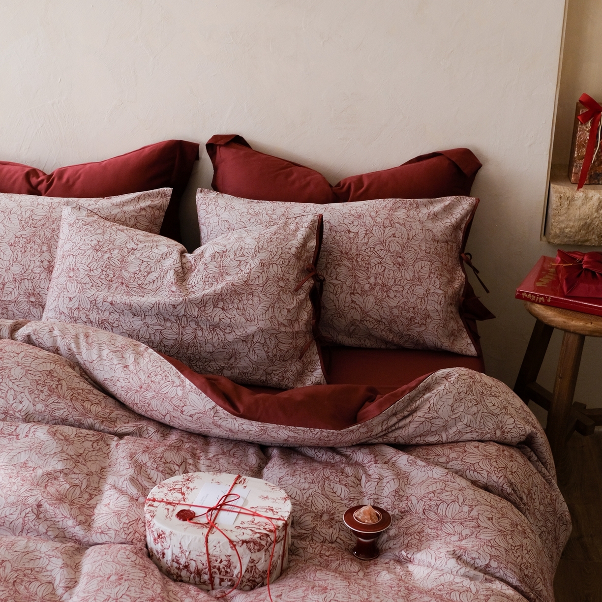 91家纺网 家纺一手货源 找家纺 涞澳家纺 2026新款全棉纯棉色织提花（婚庆）四件套 吉庆红韵