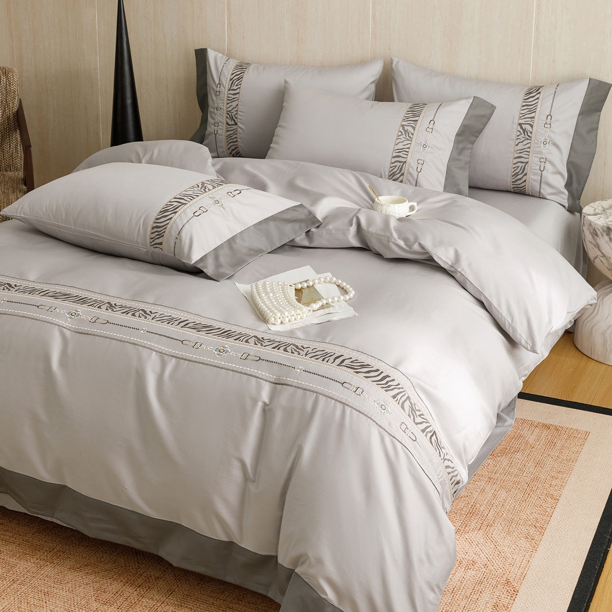 91家纺网 家纺一手货源 找家纺 艾莱家纺 2026新款A类长绒棉纯棉刺绣四件套-奢意 奢意-紫灰