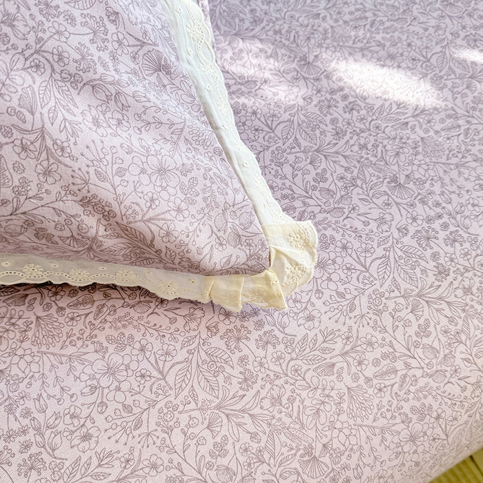 91家纺网 家纺一手货源 找家纺 巧玲珑 2026春夏新款新疆棉磨毛花边工艺款四件套 繁花-紫