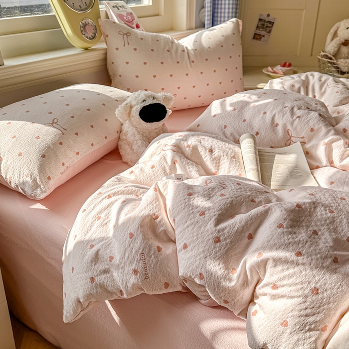 91家纺网 家纺一手货源 找家纺 柒月家居 2026新款云感皱皱纱小清新木棉四件套 少女爱心