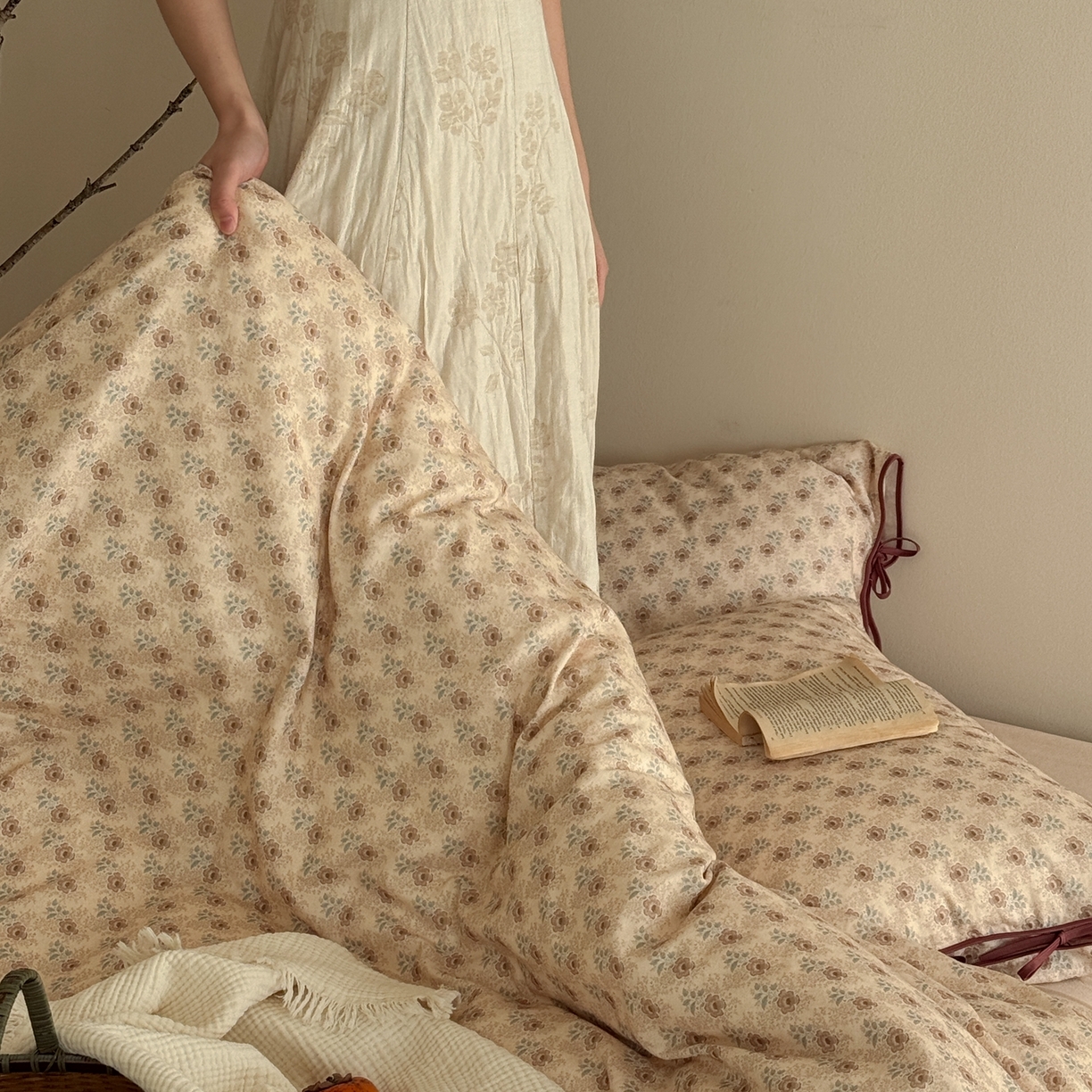 91家纺网 家纺一手货源 找家纺 涞澳家纺 2026新款全棉纯棉双层纱四件套 木槿花开