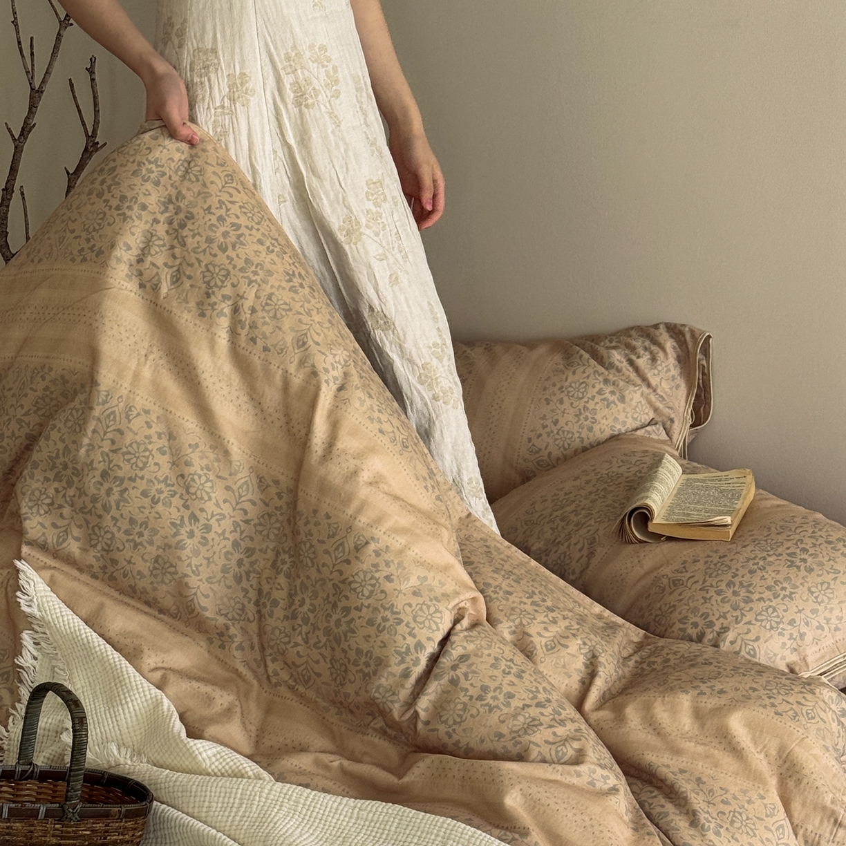 91家纺网 家纺一手货源 找家纺 涞澳家纺 2026新款全棉纯棉双层纱四件套 樱吹絮落