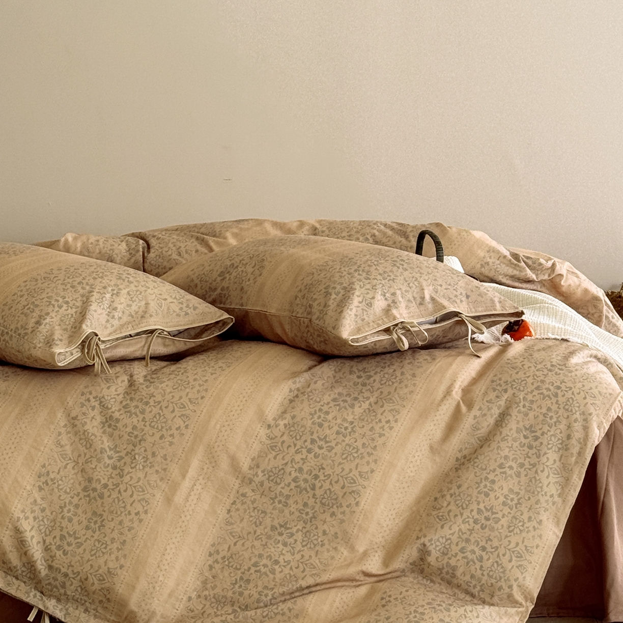 91家纺网 家纺一手货源 找家纺 涞澳家纺 2026新款全棉纯棉双层纱四件套 樱吹絮落