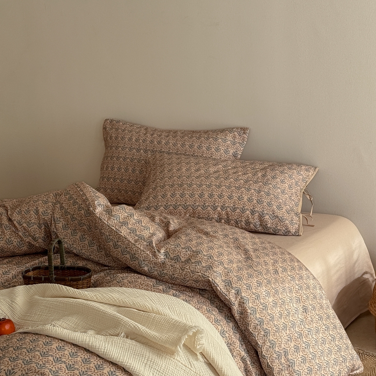 91家纺网 家纺一手货源 找家纺 涞澳家纺 2026新款全棉纯棉双层纱四件套 雨棠酌春