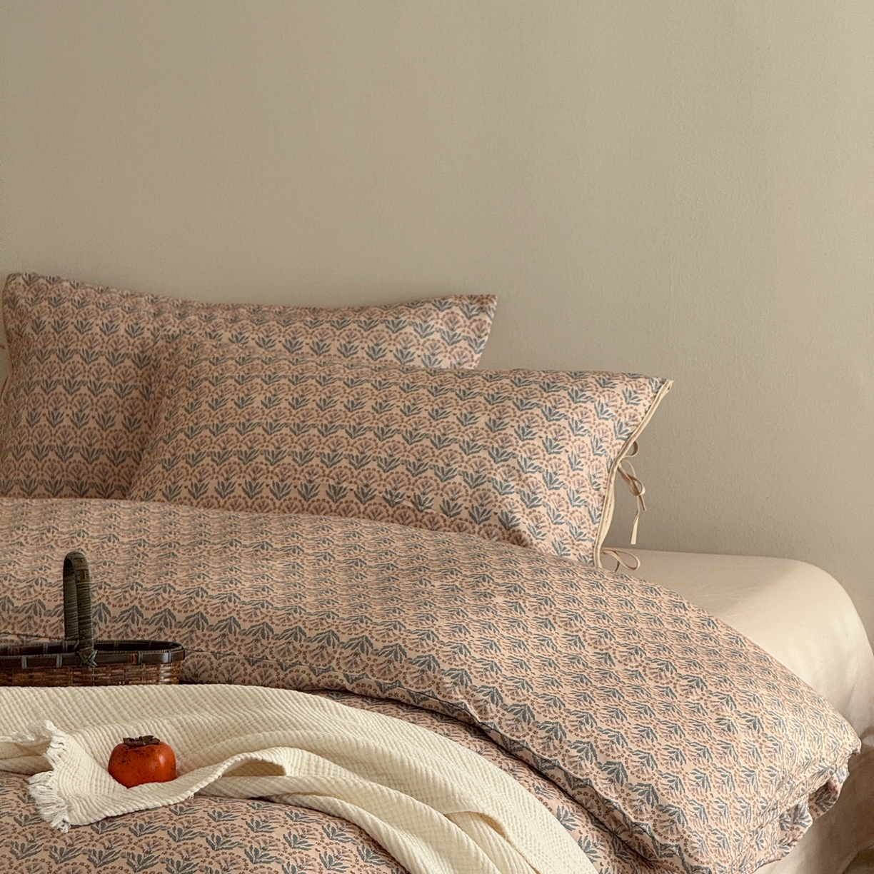 91家纺网 家纺一手货源 找家纺 涞澳家纺 2026新款全棉纯棉双层纱四件套 雨棠酌春