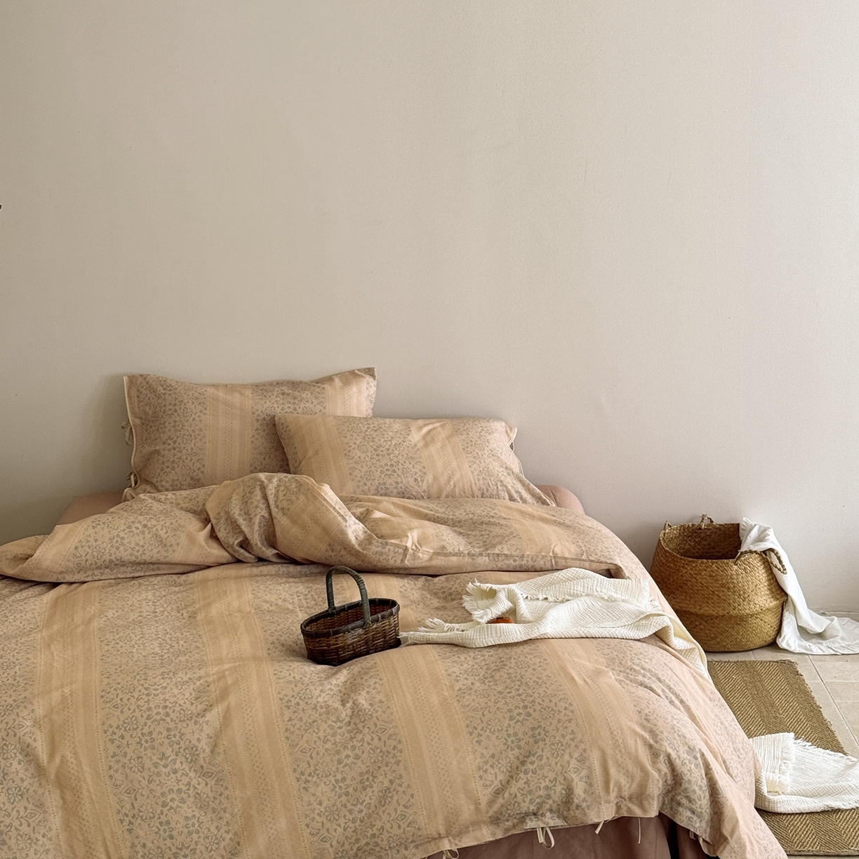 91家纺网 家纺一手货源 找家纺 涞澳家纺 2026新款全棉纯棉双层纱四件套 樱吹絮落