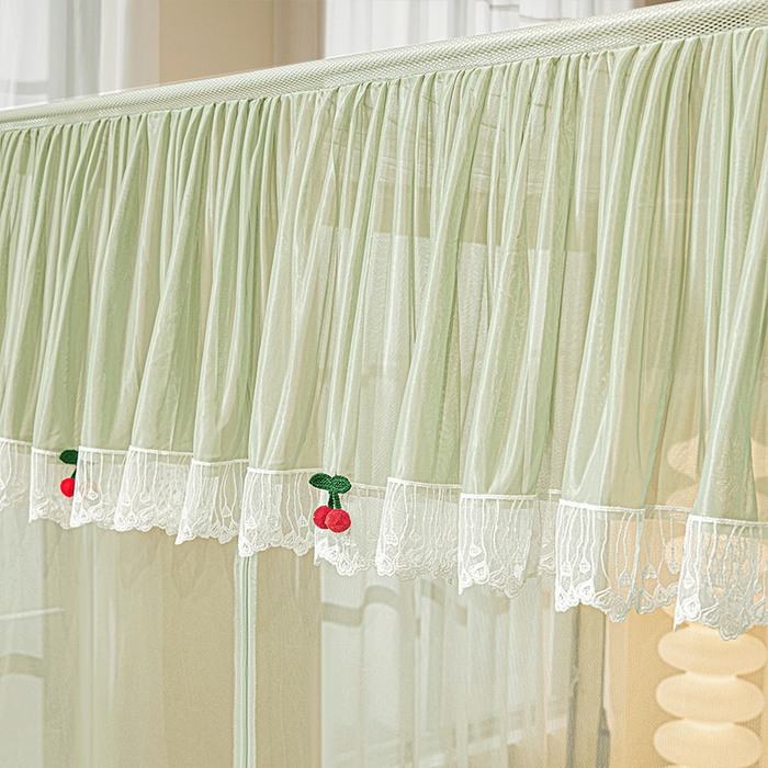 91家纺网 家纺一手货源 找家纺 雪姿家纺 2026新款T+U型刺绣花边床笠回底款三开门外穿坐床蚊帐-坐床樱桃 刺绣花边樱桃-清爽茶绿