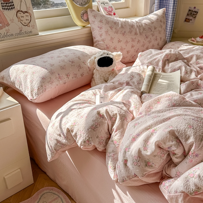 91家纺网 家纺一手货源 找家纺 柒月家居 2026新款云感皱皱纱小清新木棉四件套 碎花飘飘