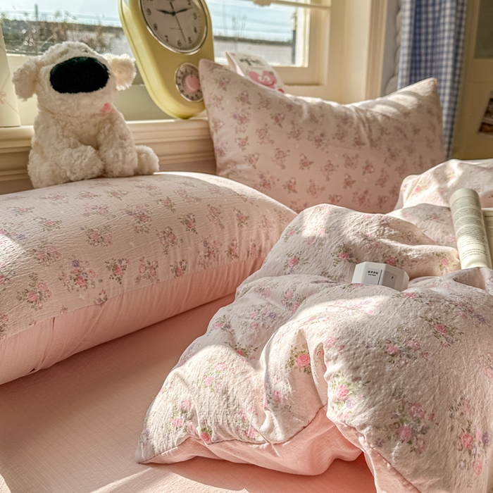 91家纺网 家纺一手货源 找家纺 柒月家居 2026新款云感皱皱纱小清新木棉四件套 碎花飘飘