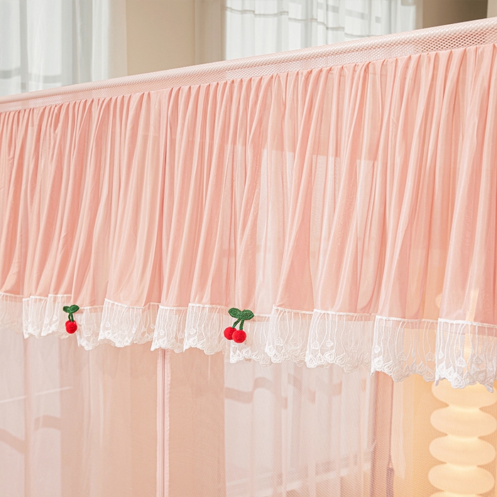 91家纺网 家纺一手货源 找家纺 雪姿家纺 2026新款T+U型刺绣花边床笠回底款三开门外穿坐床蚊帐-坐床樱桃 刺绣花边樱桃-温馨粉玉