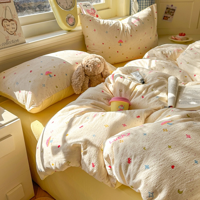 91家纺网 家纺一手货源 找家纺 柒月家居 2026新款云感皱皱纱小清新木棉四件套 幸运星