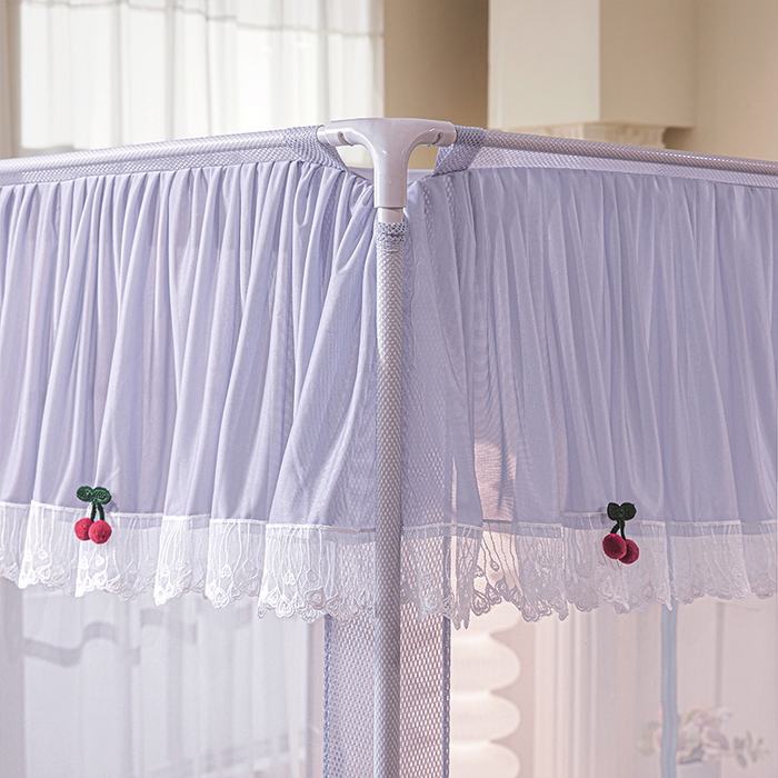 91家纺网 家纺一手货源 找家纺 雪姿家纺 2026新款T+U型刺绣花边床笠回底款三开门外穿坐床蚊帐-坐床樱桃 刺绣花边樱桃-烟岚紫灰
