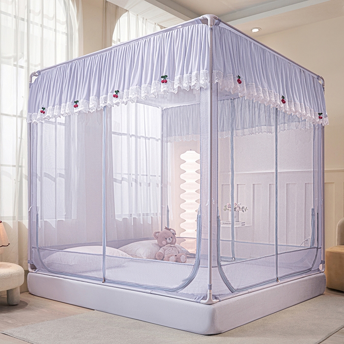 91家纺网 家纺一手货源 找家纺 雪姿家纺 2026新款T+U型刺绣花边床笠回底款三开门外穿坐床蚊帐-坐床樱桃 刺绣花边樱桃-烟岚紫灰