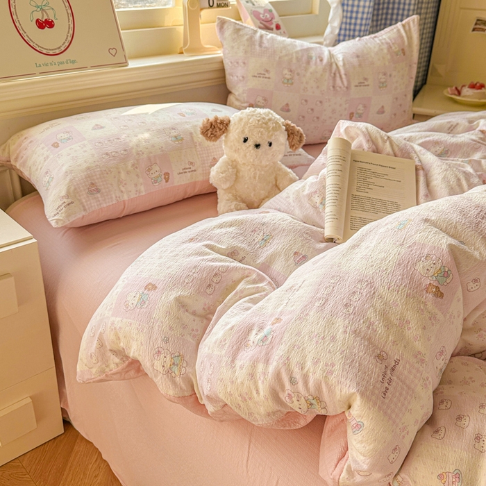 91家纺网 家纺一手货源 找家纺 柒月家居 2026新款云感皱皱纱小清新木棉四件套 拼格小猫