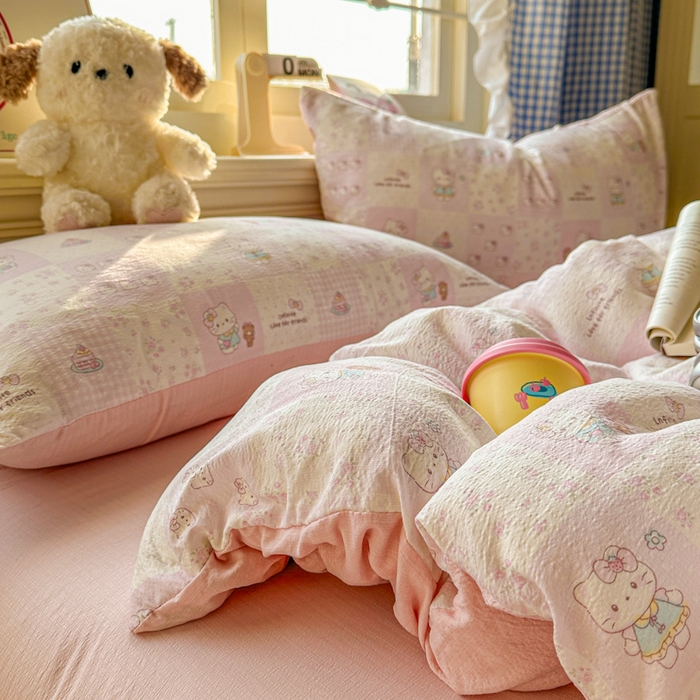 91家纺网 家纺一手货源 找家纺 柒月家居 2026新款云感皱皱纱小清新木棉四件套 拼格小猫