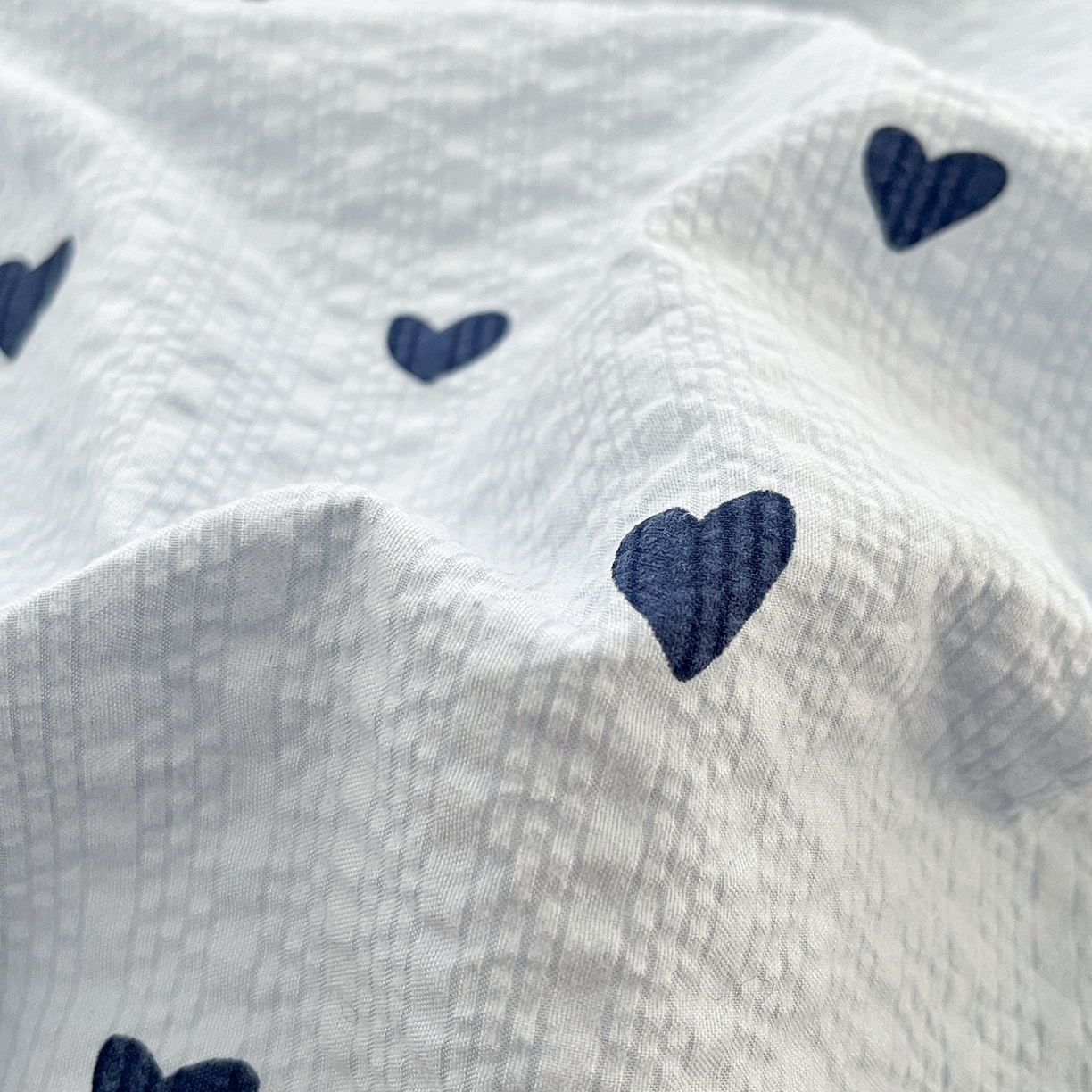 91家纺网 家纺一手货源 找家纺 瑞钰 2026新款直播热款高品质高克重泡泡纱泡芙纱四件套 蓝调心心