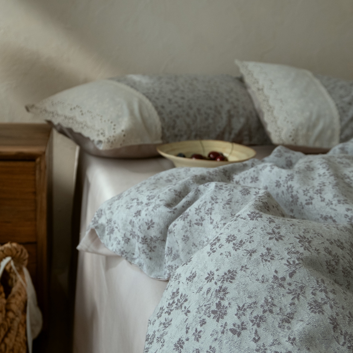 91家纺网 家纺一手货源 找家纺 涞澳家纺 2026新款全棉纯棉水洗棉提花四件套 墨染青花