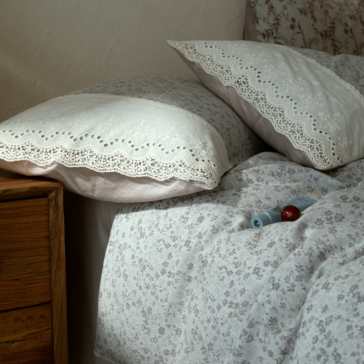 91家纺网 家纺一手货源 找家纺 涞澳家纺 2026新款全棉纯棉水洗棉提花四件套 墨染青花