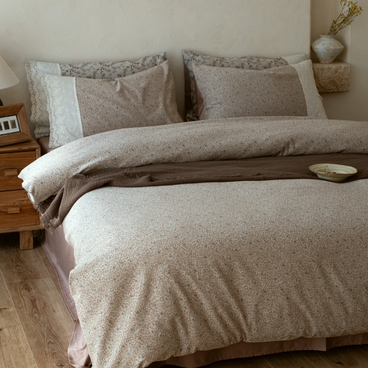 91家纺网 家纺一手货源 找家纺 涞澳家纺 2026新款全棉纯棉水洗棉提花四件套 旧时花笺