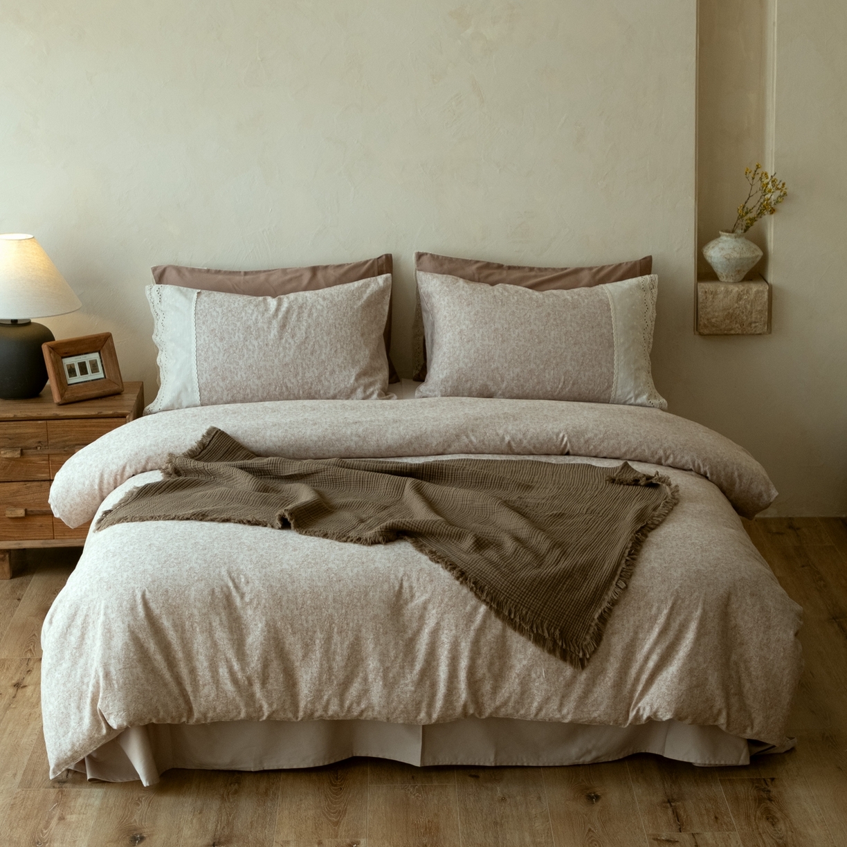 91家纺网 家纺一手货源 找家纺 涞澳家纺 2026新款全棉纯棉水洗棉提花四件套 花间密语