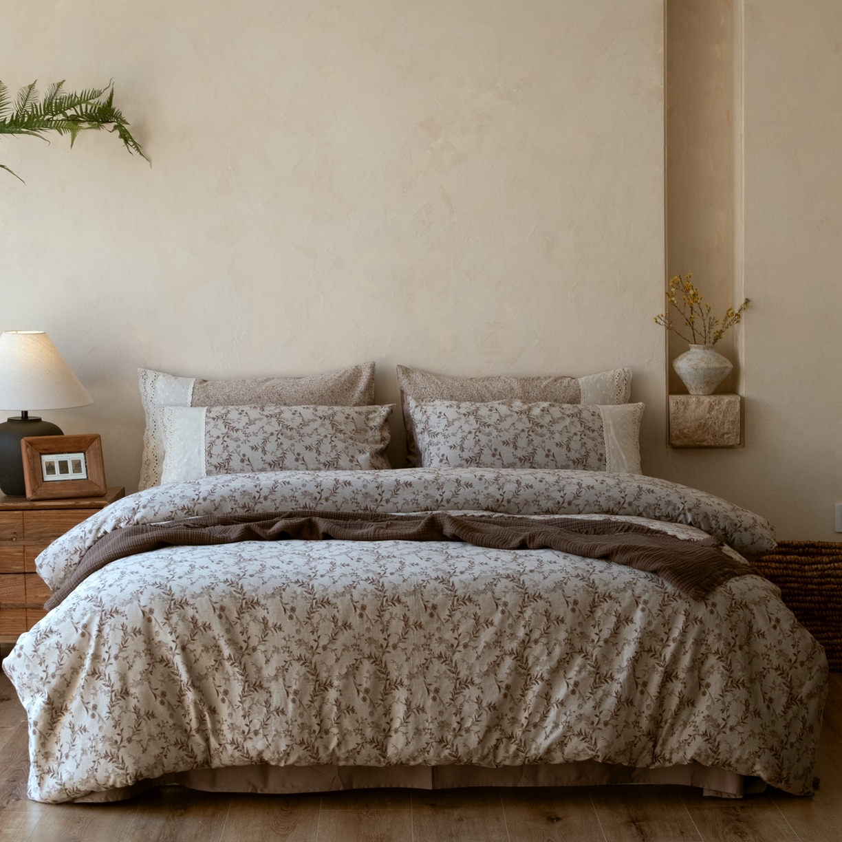 91家纺网 家纺一手货源 找家纺 涞澳家纺 2026新款全棉纯棉水洗棉提花四件套 藤蔓私语