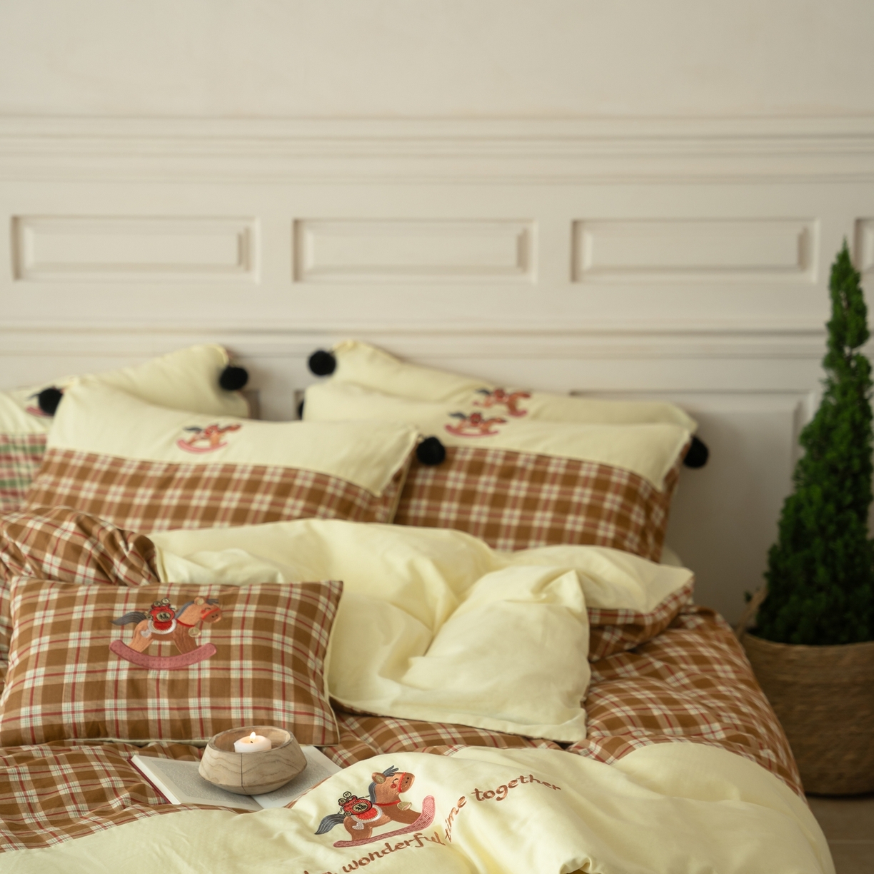 91家纺网 家纺一手货源 找家纺 优然居家纺 2026新款全棉双层纱刺绣四件套-马上有钱（控价260/328/348） 马上有钱-黄格