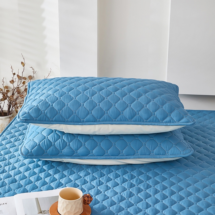 91家纺网 家纺一手货源 找家纺 三盛源 2026新款A类防水夹棉长枕套长款双人枕套1.2 1.5 1.8m米情侣枕头套加长枕芯套-缤纷系列（支持小批量定制尺寸） 缤纷系列-深海蓝