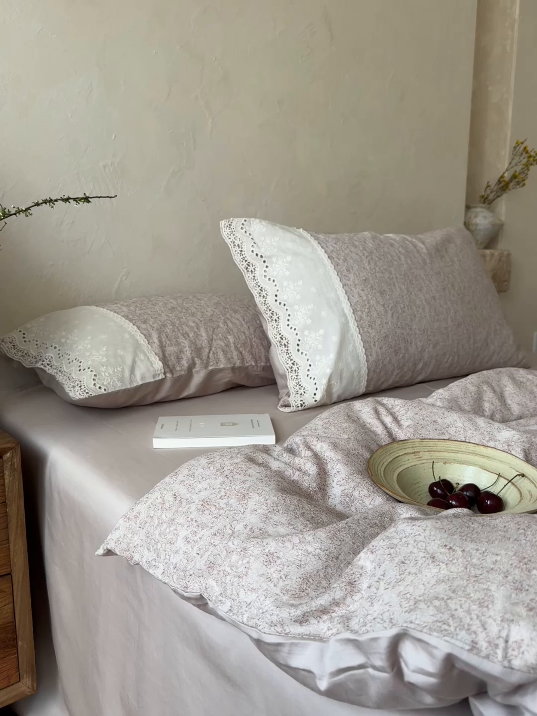 91家纺网 家纺一手货源 找家纺 涞澳家纺 2026新款全棉纯棉水洗棉提花四件套 花间密语