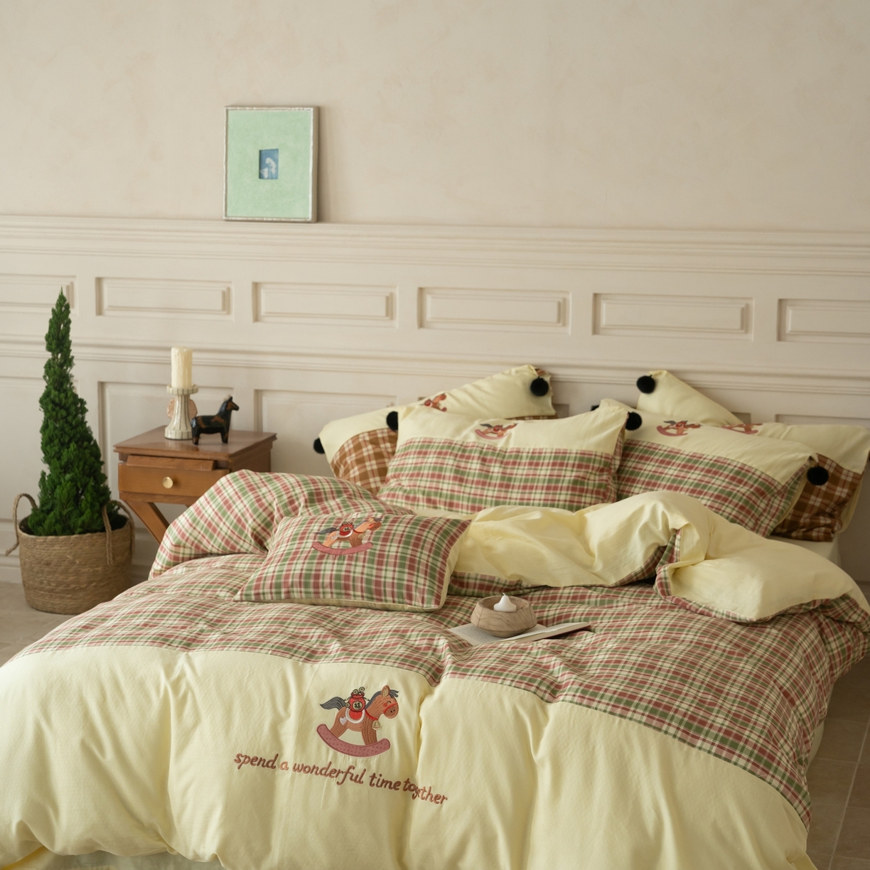 91家纺网 家纺一手货源 找家纺 优然居家纺 2026新款全棉双层纱刺绣四件套-马上有钱（控价260/328/348） 马上有钱-绿格