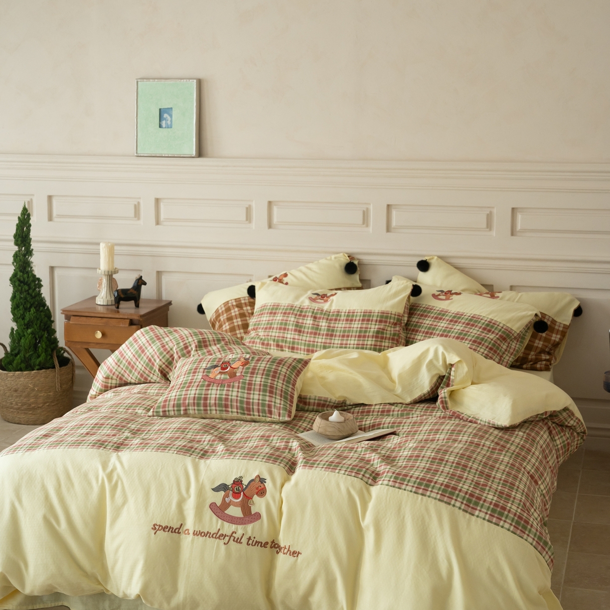 91家纺网 家纺一手货源 找家纺 优然居家纺 2026新款全棉双层纱刺绣四件套-马上有钱（控价260/328/348） 马上有钱-绿格